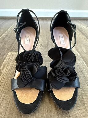 Glint Shoes Black Satin Flower Heels Size 8 Stilettos Cocktail Shoes